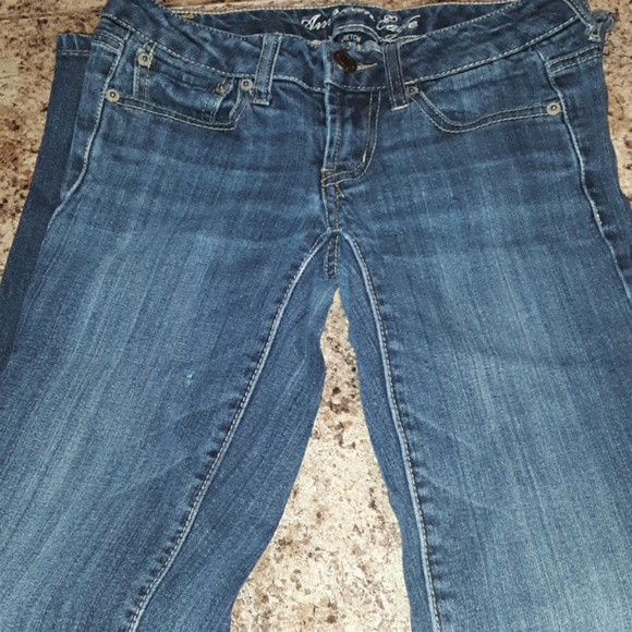 Jeans - Picture 1 of 3